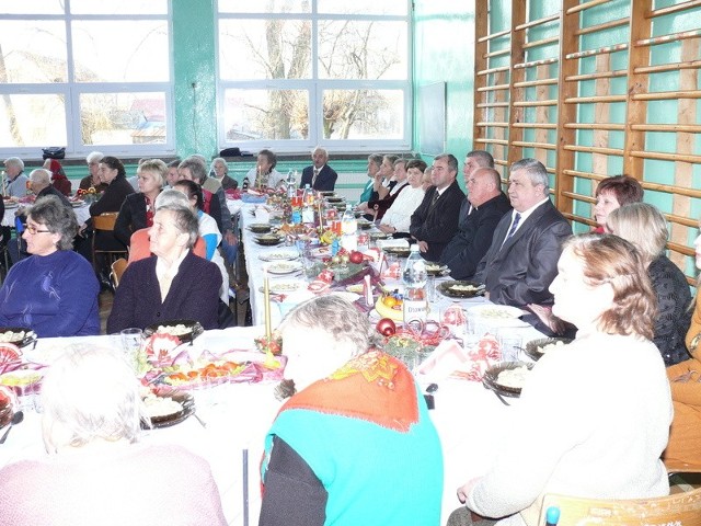 W spotkaniu w Mierzwinie wzięło udział około 120 osób z całej gminy Imielno.