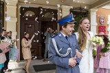 „Policjantki i policjanci” odcinki 1041-1045. Nadszedł dzień ślubu Leny i Szulca. Czy ceremonia przebiegnie pomyślnie?