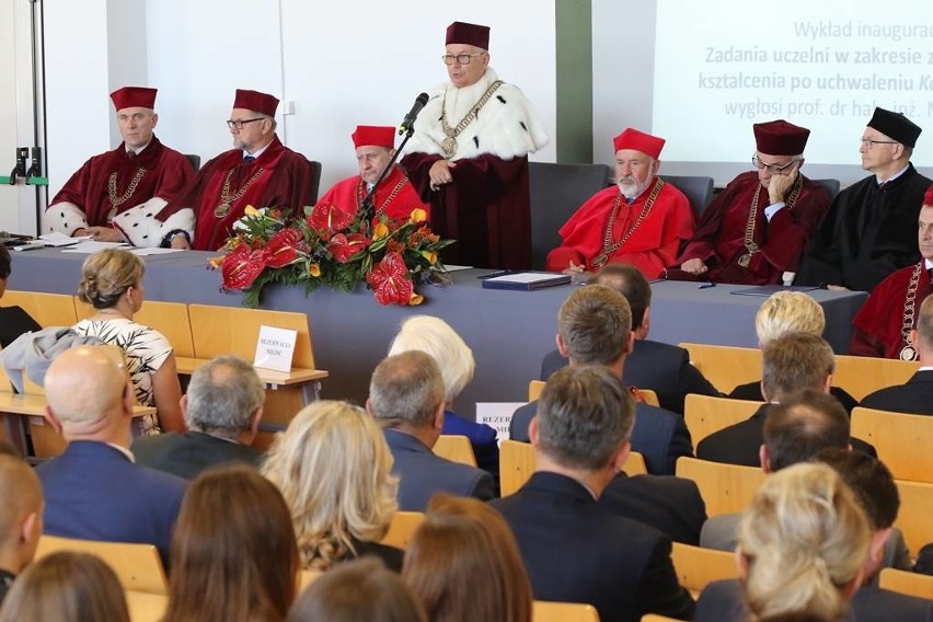 Inauguracja roku akademickiego w Wyższej Szkole Ekonomii, Prawa i Nauk Medycznych w Kielcach