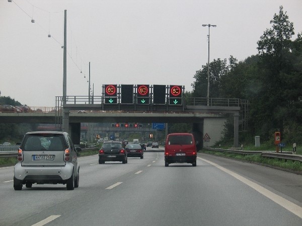 Rząd nadal zapewnia, że do Euro 2012 autostrada A4 połączy granice Polski wschodnią i zachodnią.