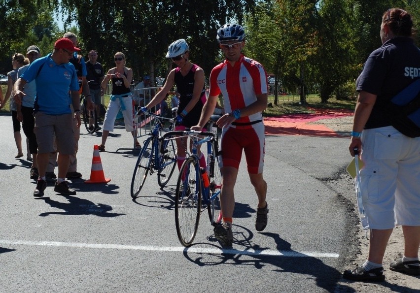 TriMan 2013. Mistrzostwa Polski w Triathlonie na Zalewie Mietkowskim (ZDJĘCIA)