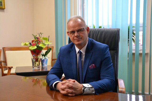 Burmistrz Małogoszcza Mariusz Piotrowski z jednomyślnym wotum zaufania i absolutorium.