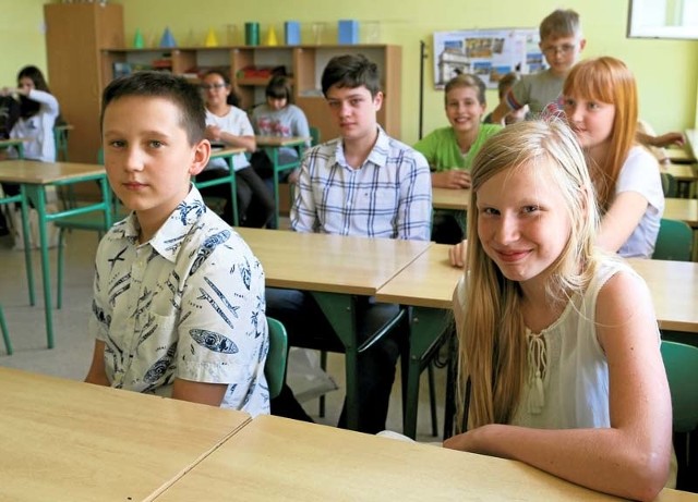 Jakub Zamojło i Justyna Dobrzyńska i cała ich klasa w Szkole Podstawowej nr 16 świetnie napisali tegoroczny sprawdzian. &#8211; Nie był trudny &#8211; uważają uczniowie.