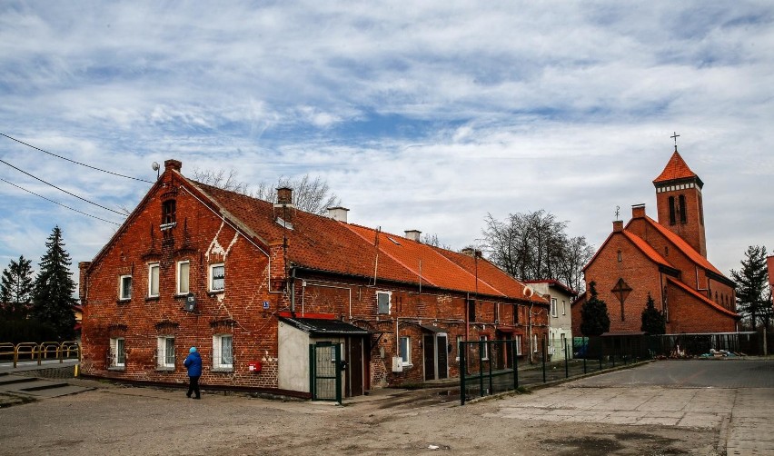 Koronawirus na Pomorzu. Zakażone osoby pochodzą z Pszczółek, mieszkańcy podzieleni. "Potraktowano je jak wyrzutki"