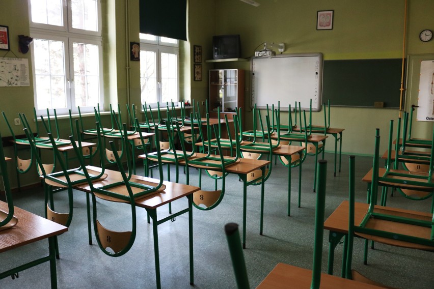 Egzamin ósmoklasisty w Rybniku: Umowa zlecenie i 14,70 zł za godzinę dla członków komisji 
