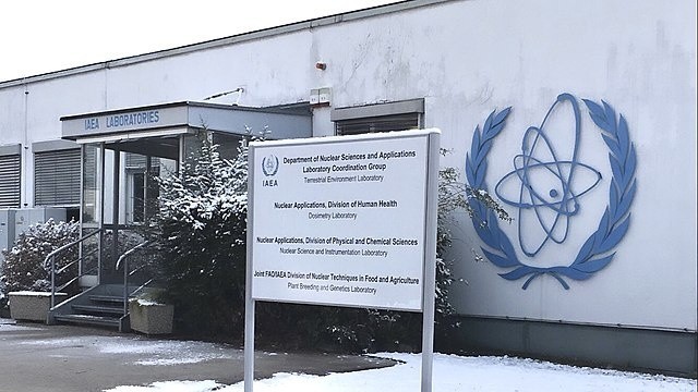 Sprawa przelecenia rosyjskich pocisków nad elektrownią atomową zostanie zbadana przez Międzynarodową Agencję Energii Atomowej.