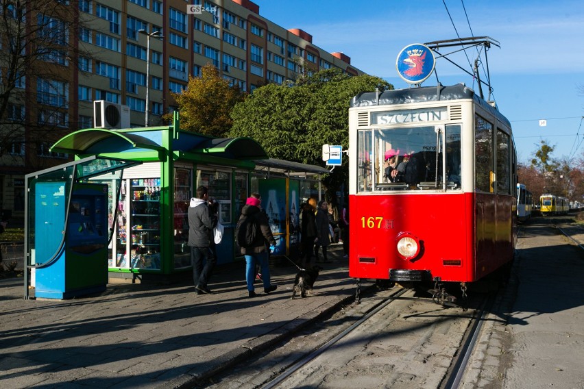 Szczecin: Co ma wspólnego zabytkowy tramwaj z wirusem HIV? Całkiem dużo [WIDEO, ZDJĘCIA]