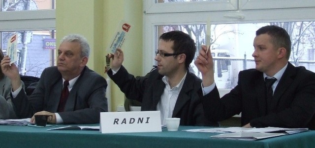Marcin Paradziński (po środku) zdobył w wyborach poparcie 329 osób