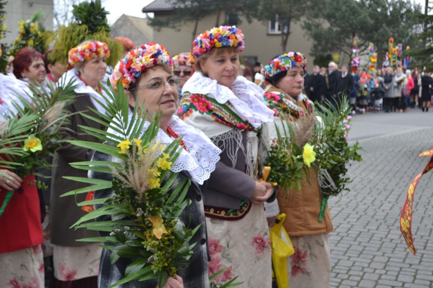 Piękne, ponad dwumetrowe palmy przygotowali mieszkańcy...