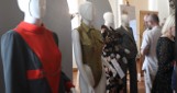 Zakup kolekcji mody przez Muzeum Okręgowe w Rzeszowie za prawie pół miliona złotych [WIDEO]