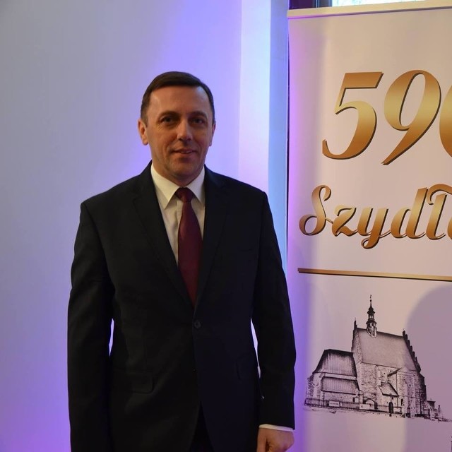 Maciej Kapturski jest jednym z kandydatów do objęcia funkcji burmistrza Szydłowca.