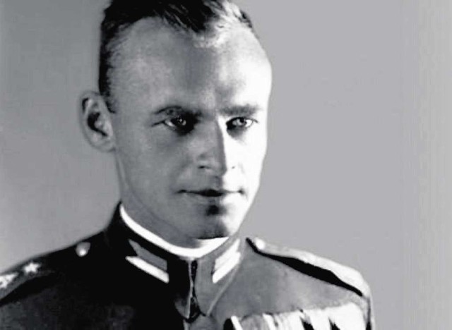 Rotmistrz Witold Pilecki, bohater drugiej wojny światowej, dobrowolny więzień KL Auschwitz, z którego zbiegł w 1943 r.