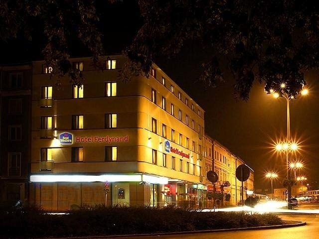 Hotel Ferdynand mieści się przy ul. Grottgera w Rzeszowie.