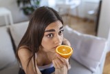 Kto nie powinien jeść pomarańczy? Te pyszne cytrusy mogą niektórym zaszkodzić. Sprawdź, czy jesteś w tej grupie