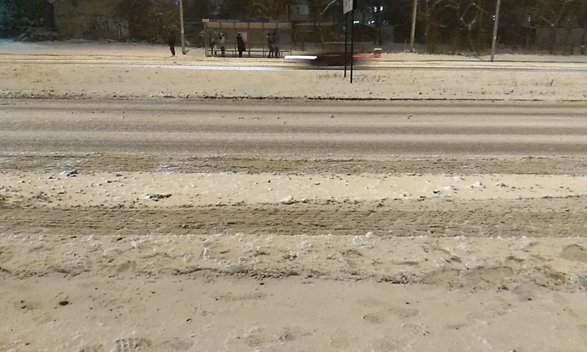 Wypadek śmiertelny. Ciężkie warunki na drogach. Mnóstwo kolizji [ZDJĘCIA]