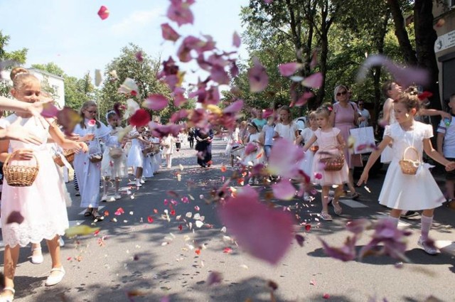 Procesja Bożego Ciała w Inowrocławiu. 2019 rok.