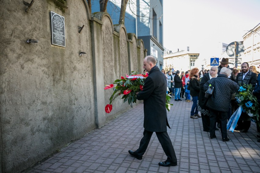 Marsz pamięci przeszedł ulicami Krakowa [ZDJĘCIA]