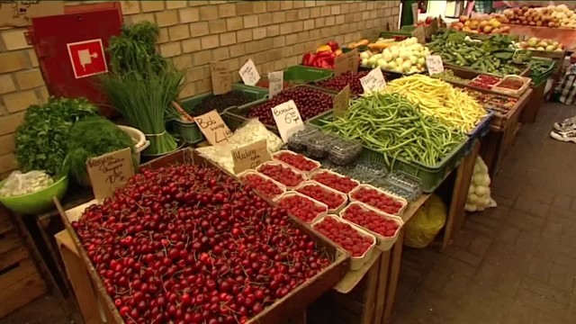 Jakie warzywa i owoce zawierają najmniej pestycydów?