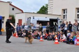 Bytów. Dzieciaki opanowały komendę policji (zdjęcia)