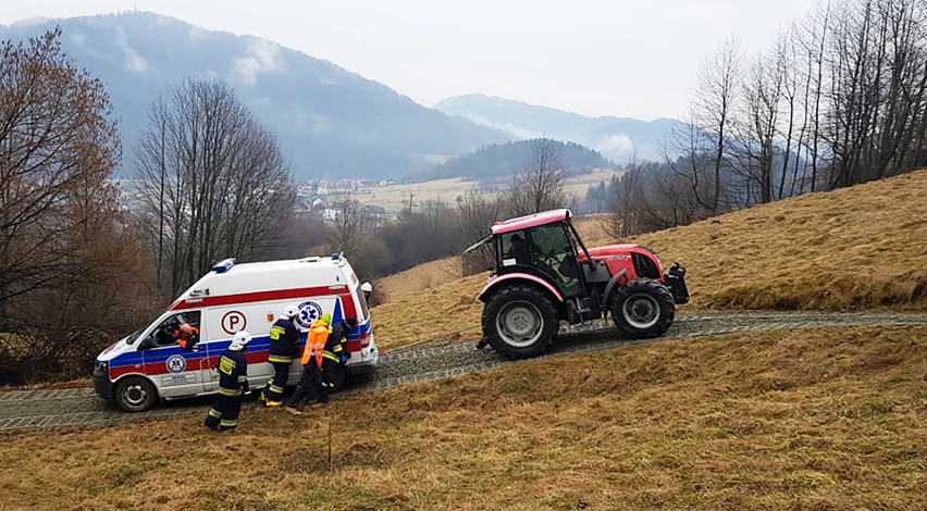 W Piwnicznej-Zdroju ratowali karetkę Pogotowia Ratunkowego