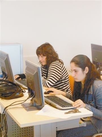 Szkolenie on-line Akademii PARP można zaliczyć w dwa miesiące, poświęcając nauce pół godziny dziennie. (fot. sxc.hu)