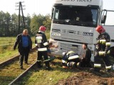 Zderzenie pociągu z samochodem w Mełnie: 4 osoby ranne (zdjęcia, wideo)