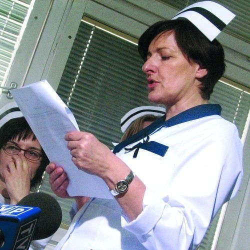 Przewodnicząca Związku Zawodowego Pielęgniarek i Położnych Krystyna Wyszyńska przypomniała zapisy zawarte w sporze zbiorowym ze szpitalem: - Już pora na ich realizację - powiedziała.