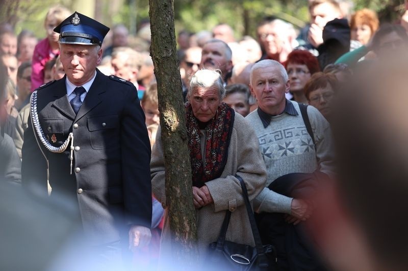 Wielkopiątkowa Droga Krzyżowa na Święty Krzyż