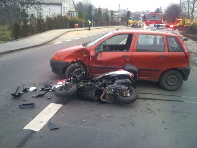 Motorowerzysta trafił do szpitala