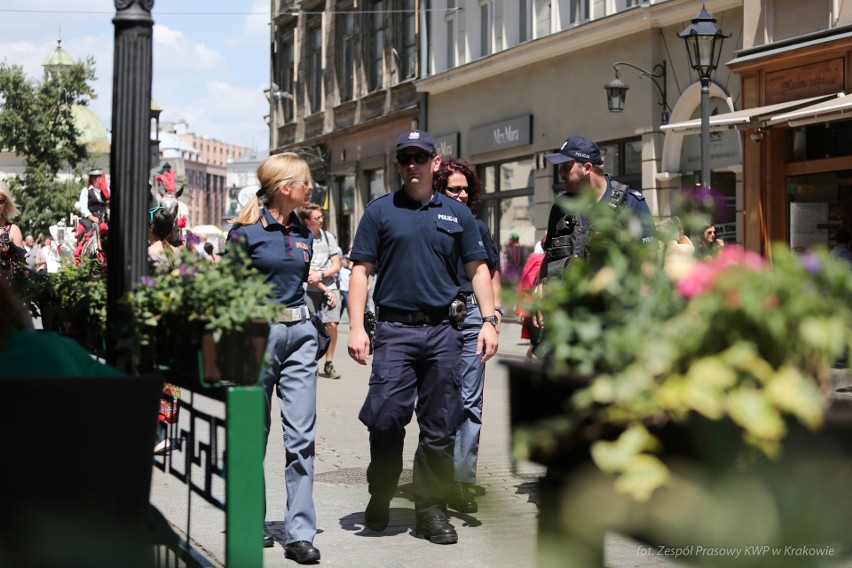 Włoscy policjanci na ulicach Krakowa. Będą czuwać nad turystami