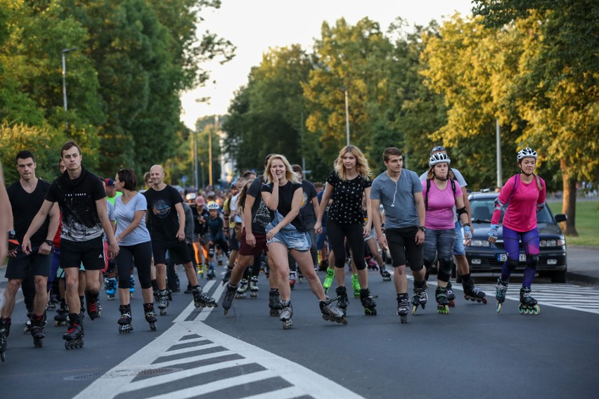 Kraków, Rolki i My. Przejazd pod hasłem "Wakacje z Rolkami" [ZDJĘCIA UCZESTNIKÓW] 