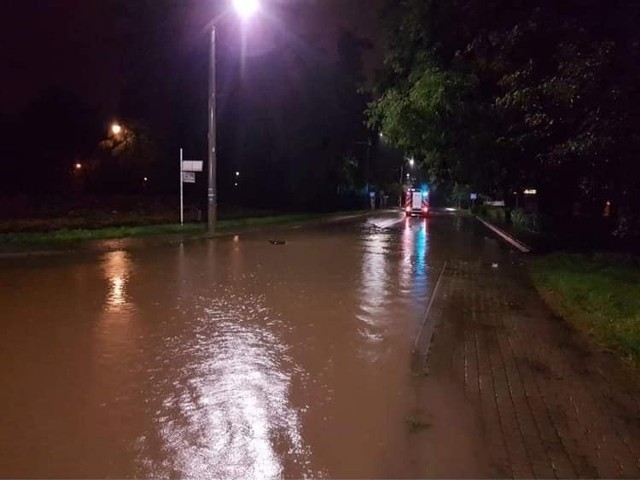 Ulice w centrum Wieliczki są często zatapiane na skutek nawałnic i ulewnych deszczy. Sytuację mają poprawić m.in. kanał ulgi i zbiorniki retencyjne, które powinny powstać w ciągu dwóch lat