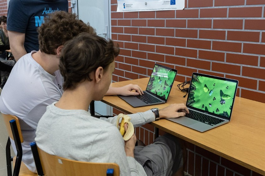 BialJam na Politechnice Białostockiej. Studenci programowali gry przez 48 godzin (zdjęcia)