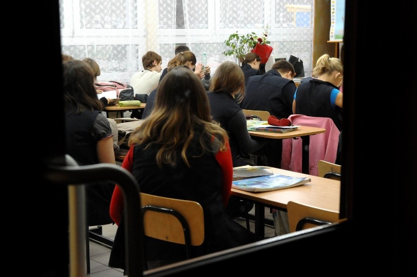 Pełnoletni licealiści z Lublina skarżą się, że szkoły ograniczają im wolność