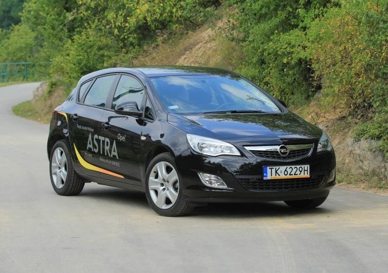 Testujemy: Opel Astra 1.4 Turbo – gdyby nie ta cena (foto,...