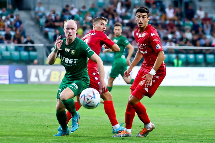 W piątek Śląsk Wrocław zagra z Widzewem Łódź (godz. 20:30) w...