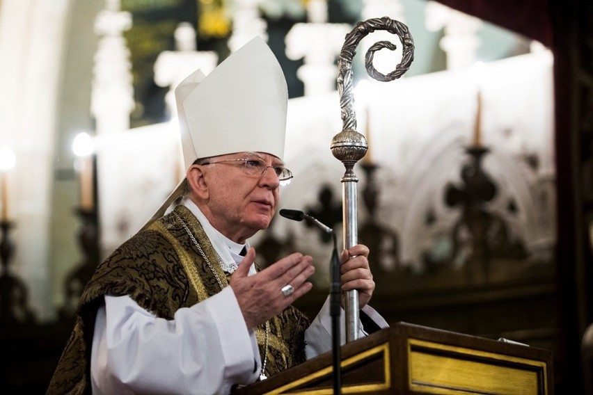 Abp. Marek Jędraszewski chce przyciągnąć wiernych na...