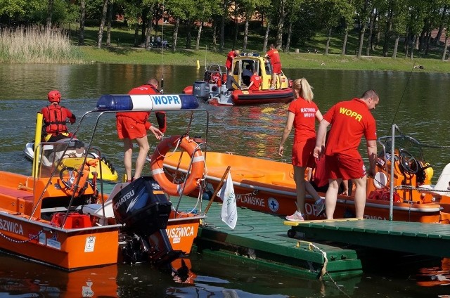 Kruszwica. Uroczystość otwarcia stanicy nowej WOPRMarina kruszwickiego WOPR