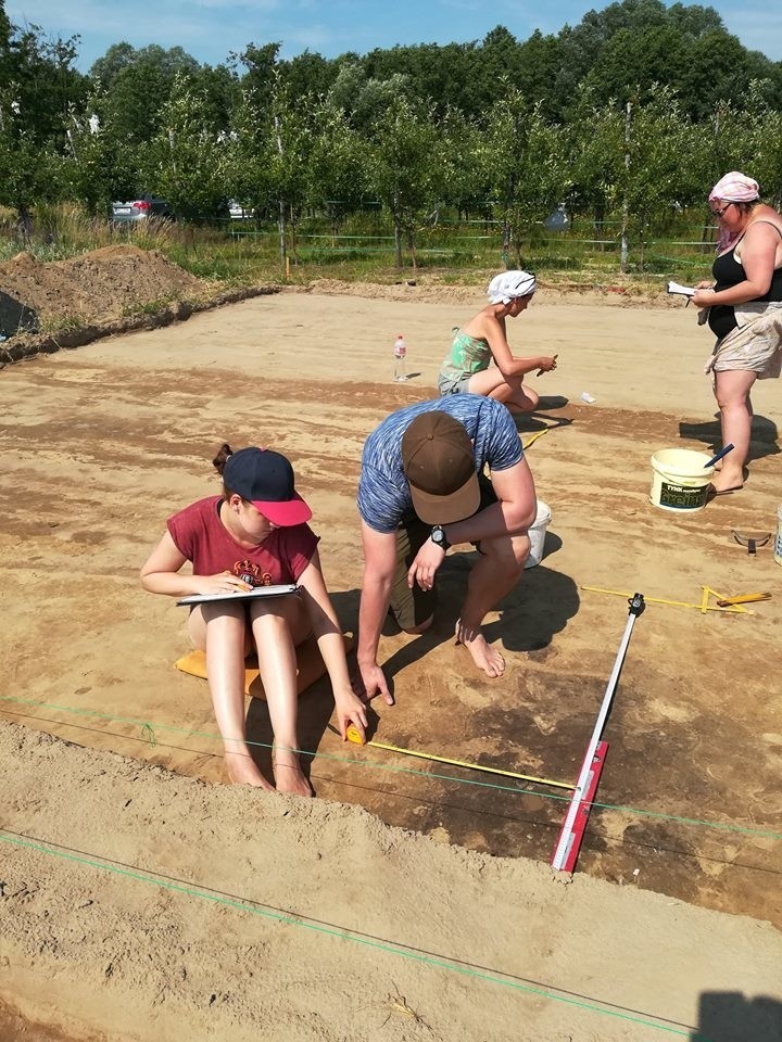 Radomscy archeolodzy kontynuują wykopaliska w Nowej Żelaznej 