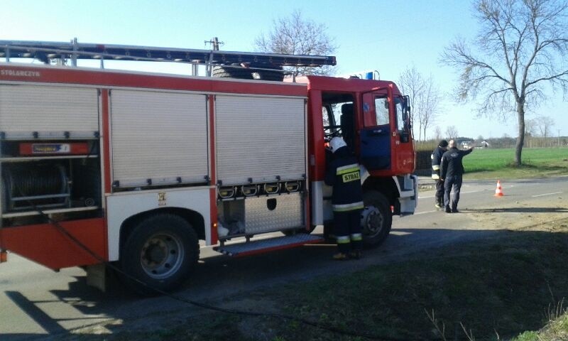 Wypadek w Żabinie gm. Goworowo. Auto dachowało