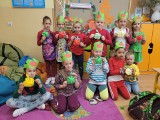 Pierwszaki z Publicznej Szkoły Podstawowej w Smerdynie obchodziły Światowy Dzień Jabłka. Zobacz zdjęcia