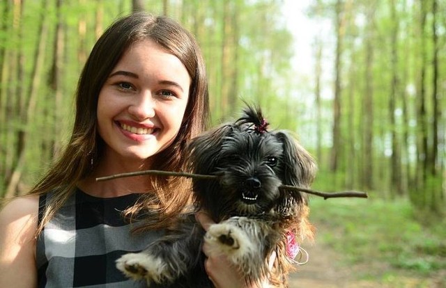 Pochodząca z Pionek Sylwia Gibała, kandydatka do tytułu Miss Polski 2018 uwielbia zwierzęta.
