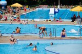 Opole. Basen Błękitna Fala znów otwarty. "Kąpiele w basenach nie zagrażają zdrowiu"