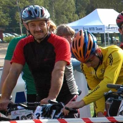 Marek Cebula pasjonuje się jazdą na rowerze, z powodzeniem bierze udział m.in. w zielonogórskich maratonach. Teraz przebojem wjechał do parlamentu. Będzie pierwszym posłem z Krosna Odrz. od 22 lat.