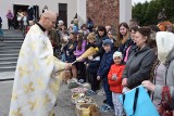 Msza święta w języku ukraińskim, święcenie pasch i wspólne świąteczne śniadanie. Wyjątkowa ukraińska Wielkanoc w Jędrzejowie