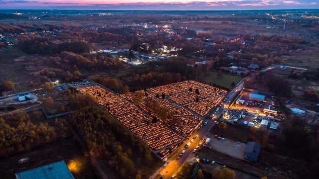 W związku z wprowadzeniem kilku istotnych w rejonie 6 częstochowskich nekropolii na czas listopadowego święta czekają nas zmiany w funkcjonowaniu komunikacji miejskiej