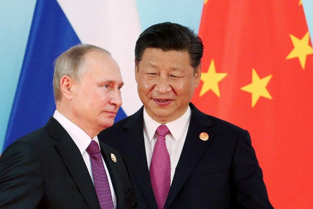 Rosja i Chiny postrzegają siebie jako partnerów wojskowych i to partnerstwo staje się głębsze, nawet jeśli nie jest to formalny sojusz.