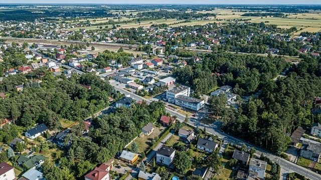 Uroczystość związaną z nadaniem praw miejskich Jedlni-Letnisku przeniesiono maj 2022 roku.