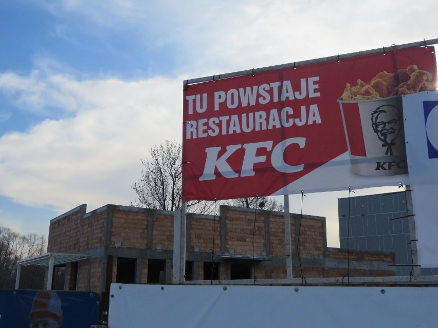 Budowa KFC w Wadowicach przy DK 52