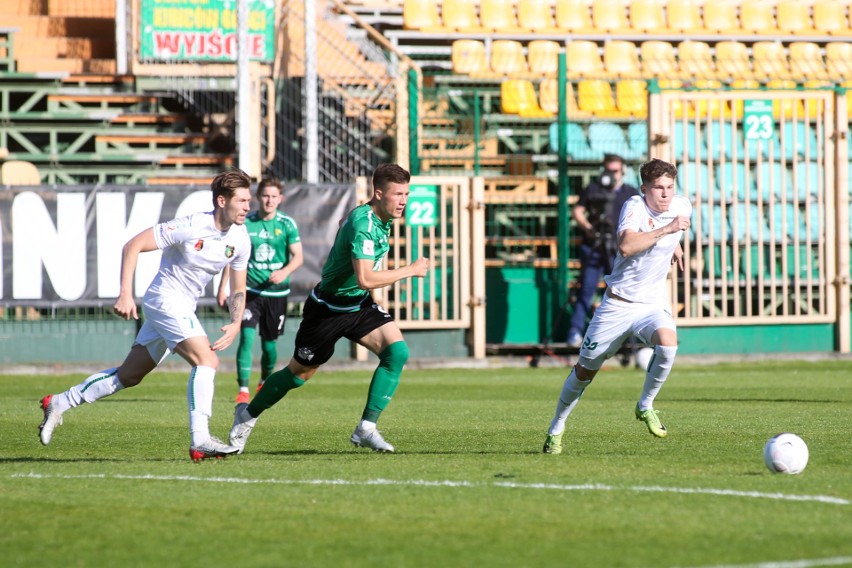 2 liga. Stal Stalowa Wola wygrała z Górnikiem Łęczna po golu Kacpra Śpiewaka w samej końcówce! (ZDJĘCIA)